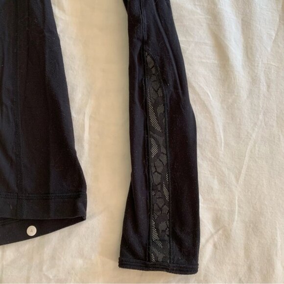 Lululemon Black Turtleneck Long Sleeverunning Shirt with Lace Panel Detail - Picture 3 of 5